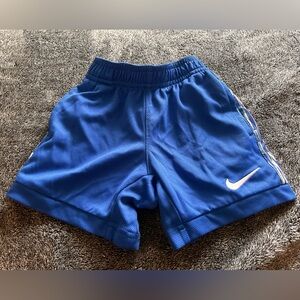 Nike dri-fit boys shorts 2t (1-2 years)